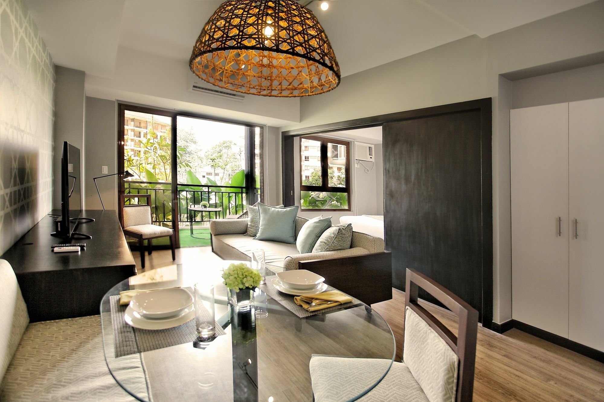 The Serviced Residences At Kasa Luntian Managed By Hii Tagaytay City Екстериор снимка